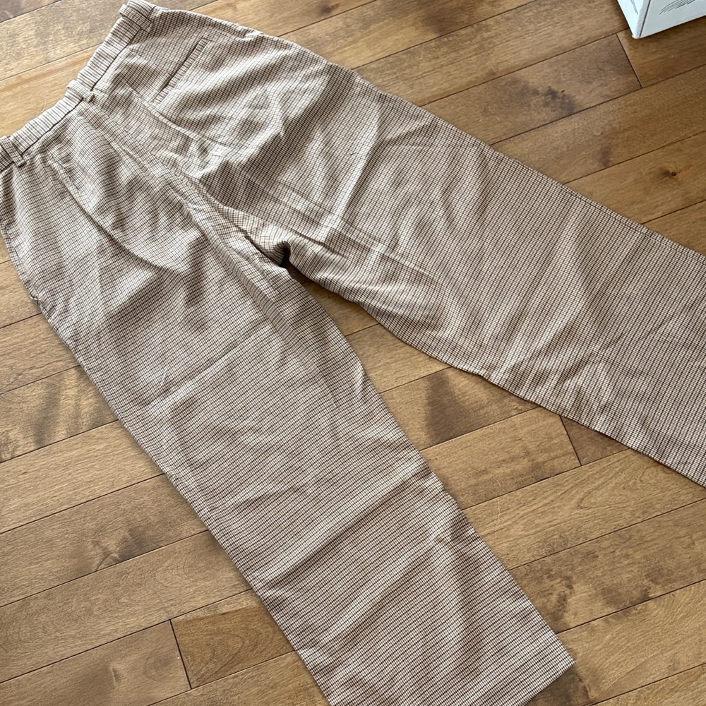 Aritzia Wilfred Rust and Cream Houndstooth High-Waist Trousers - Picture 9 of 10